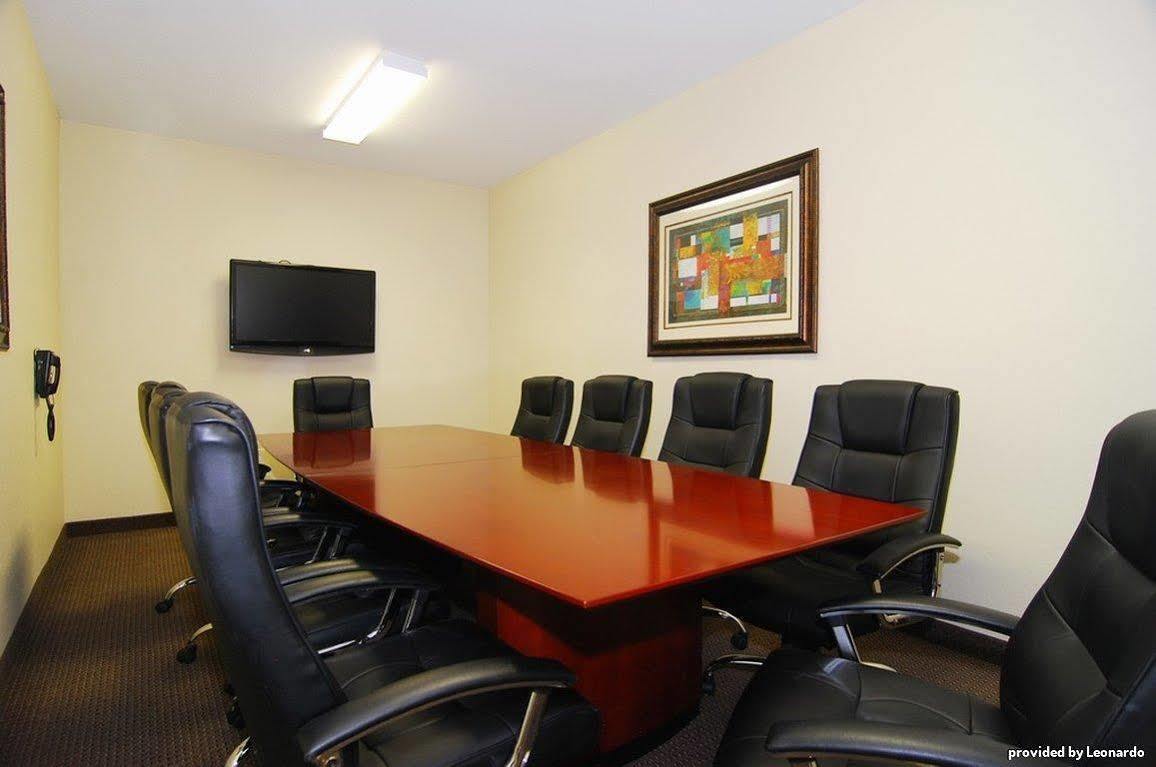 Best Western Plus Katy Inn And Suites Бизнес снимка